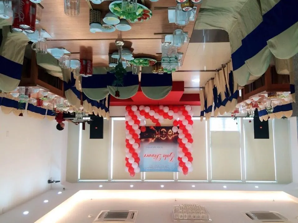 Van Son Hotel location