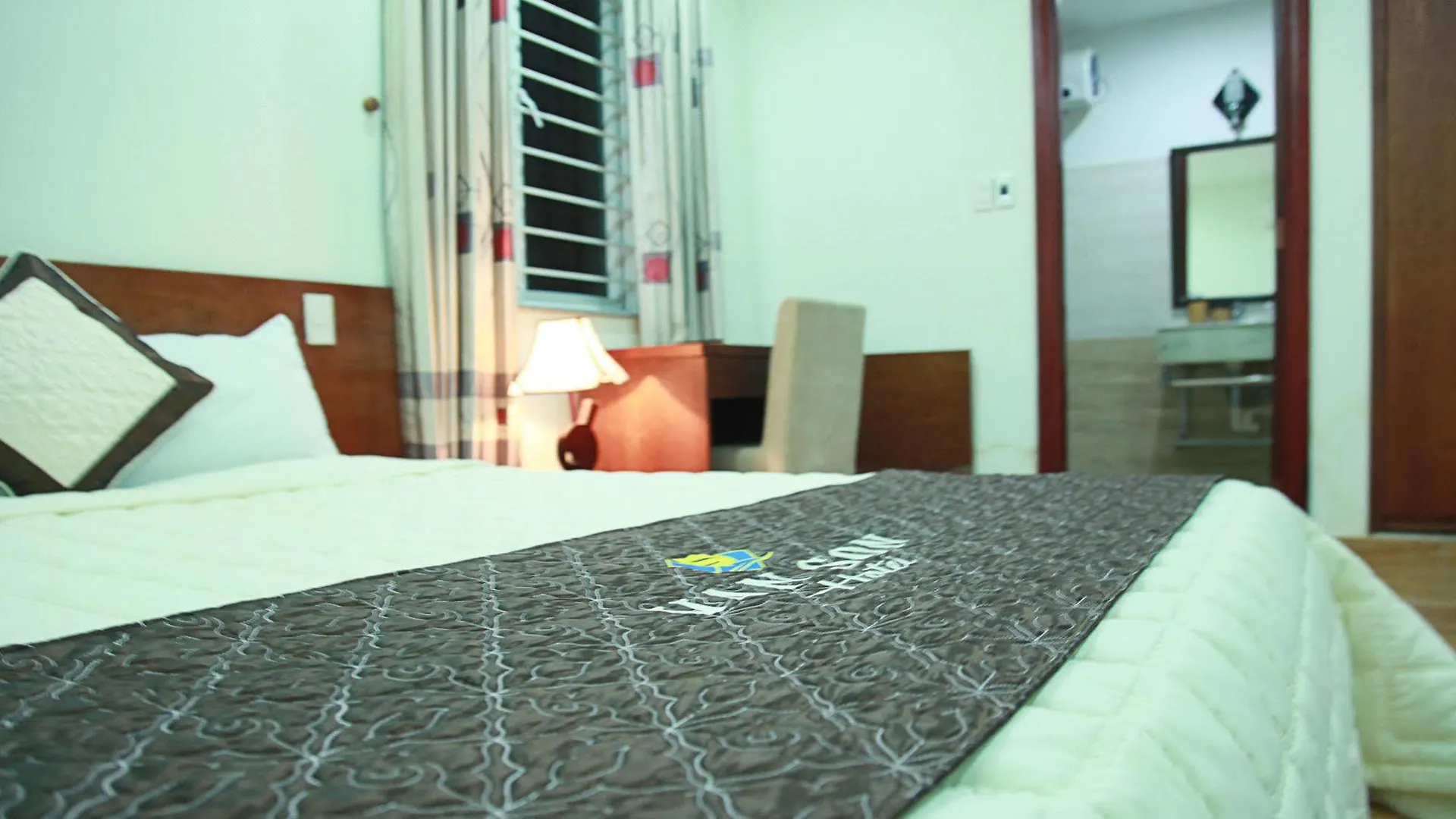 Van Son Hotel Da Nang Vietnam