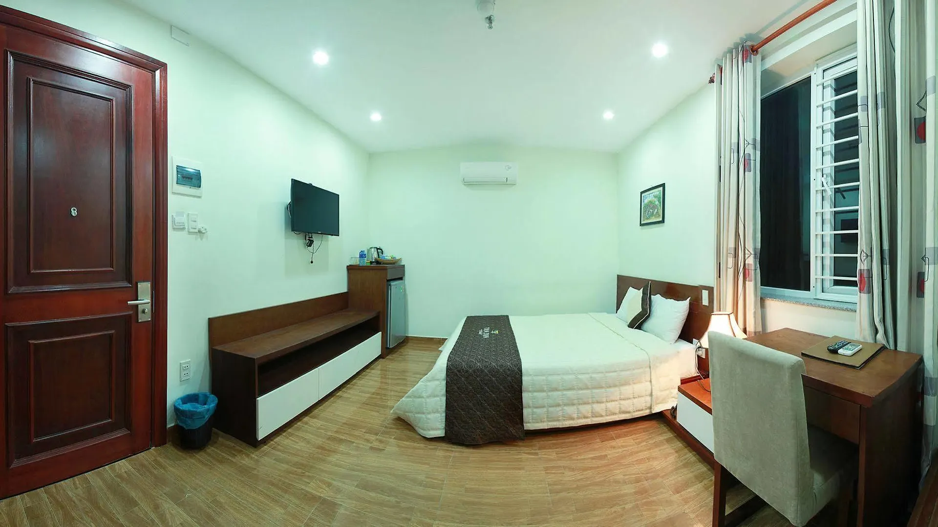Van Son Hotel Da Nang 3*,  Vietnam