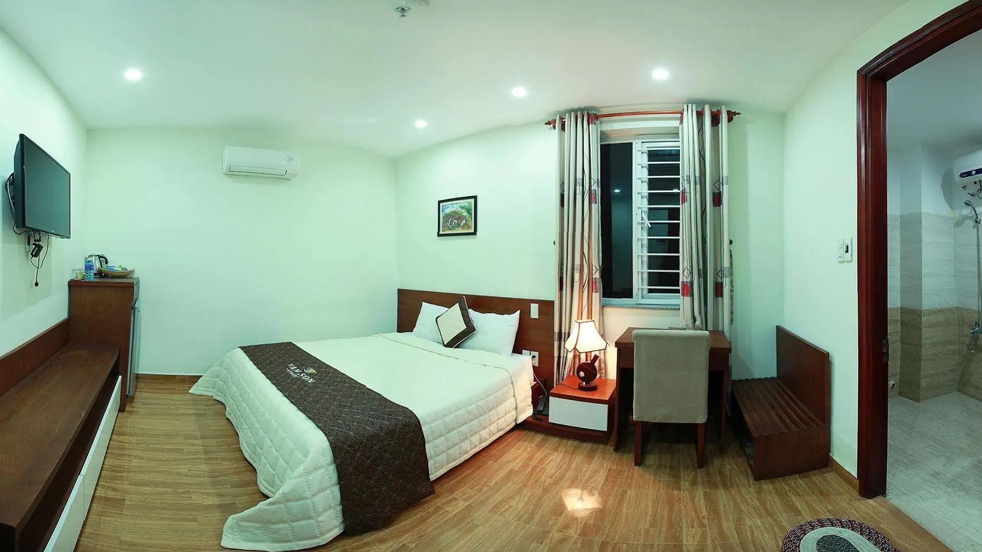***  Van Son Hotel Da Nang Vietnam