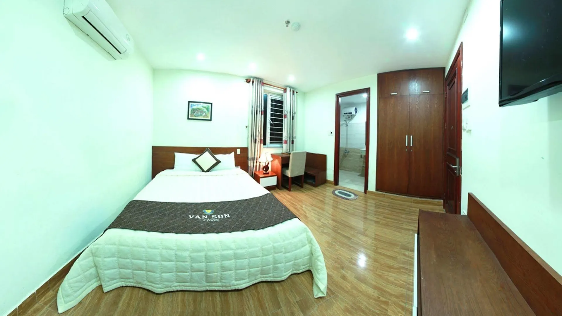 Van Son Hotel Da Nang