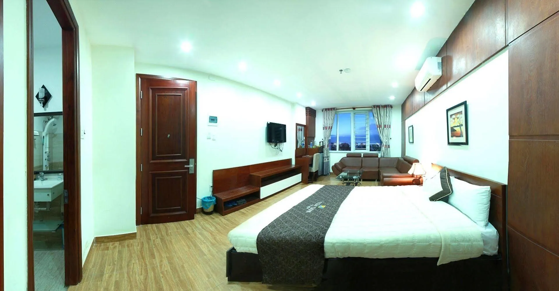 Van Son Hotel Da Nang 3*,  Vietnam